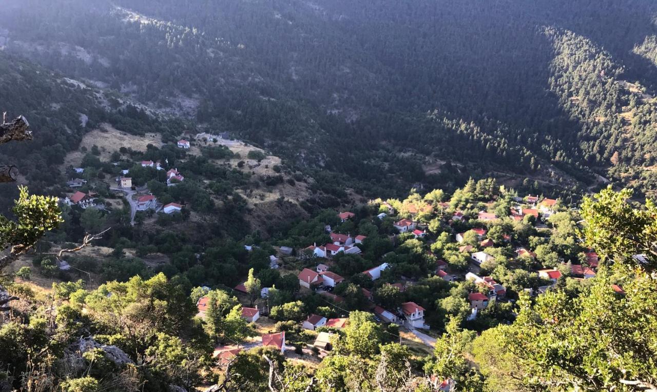 Chalet In The Forest Kalavryta Exterior foto