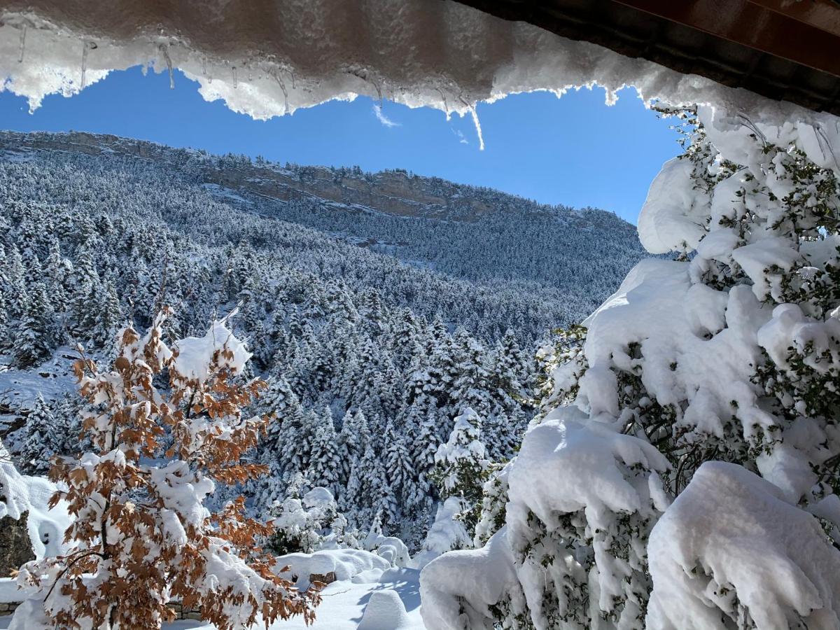 Chalet In The Forest Kalavryta Exterior foto