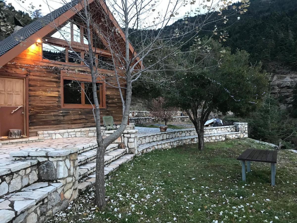 Chalet In The Forest Kalavryta Exterior foto