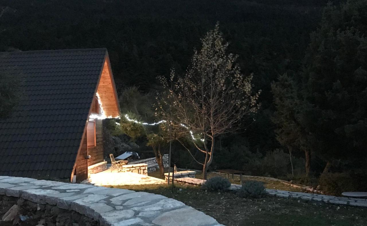 Chalet In The Forest Kalavryta Exterior foto