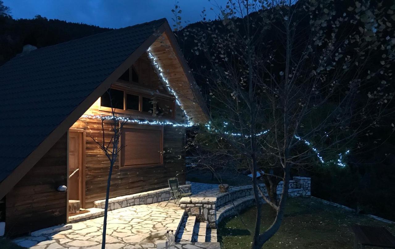 Chalet In The Forest Kalavryta Exterior foto